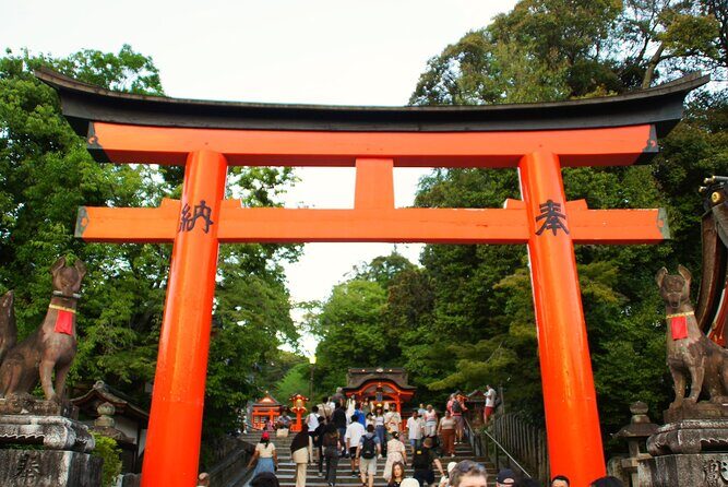 Kyoto: Fushimi Inari Shrine Walking Tour - Walking the scenic trails and finding viewpoints for reflection