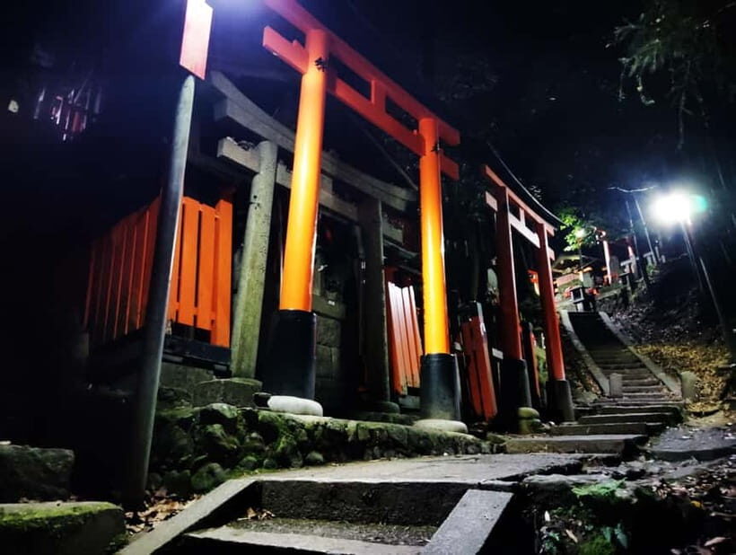 Kyoto: Fushimi Inari Taisha Night Tour with Guide - Practical tips that keep the night walk pleasant