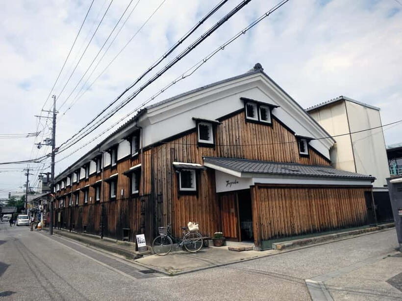 Kyoto: Fushimi Sake District Tour with Boat Ride - Timing tips: plan for a relaxed pace (and possible waiting)