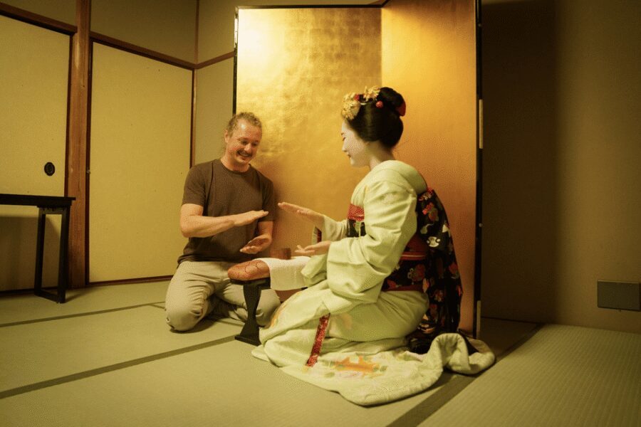 Kyoto: Geisha Dinner & Gion Cultural Walk - Who Should Book This Geisha Dinner and Gion Cultural Walk?