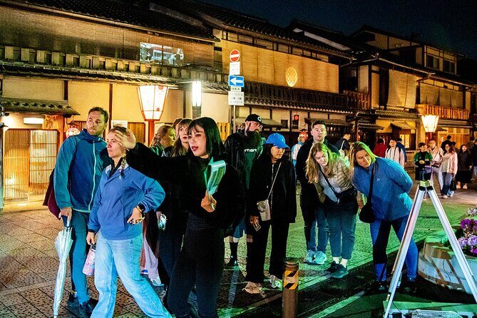 Kyoto Gion: 2-Hour Geisha Culture & History Walking Tour - Gion Shirakawa: spotting Edo-period townhouses like an insider