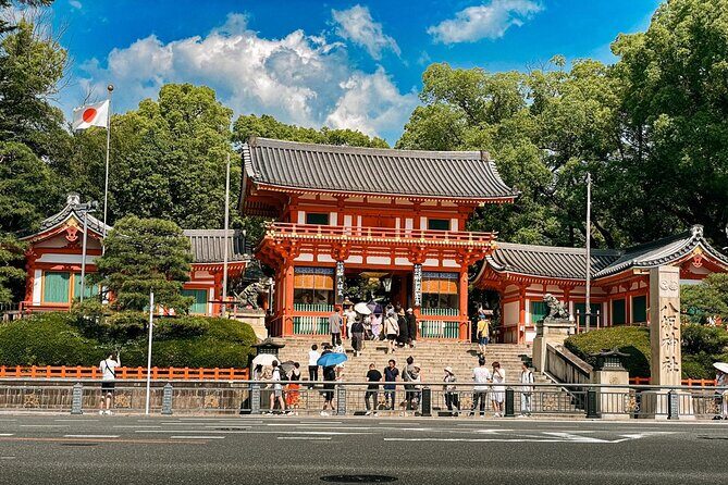 Kyoto: Gion and Geisha District Walking Tour - A Gion walk that makes the city make sense