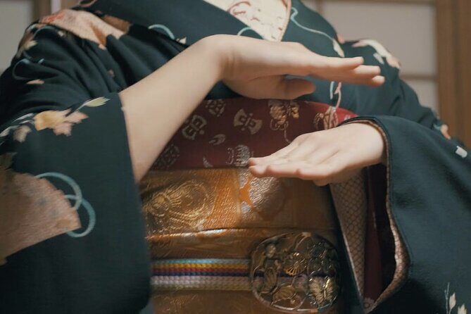Kyoto Gion Cultural Walk & Geisha Show with Dining Options - Gion Shirakawa and Hanamikoji: Streets Where Geiko Life Is the Point