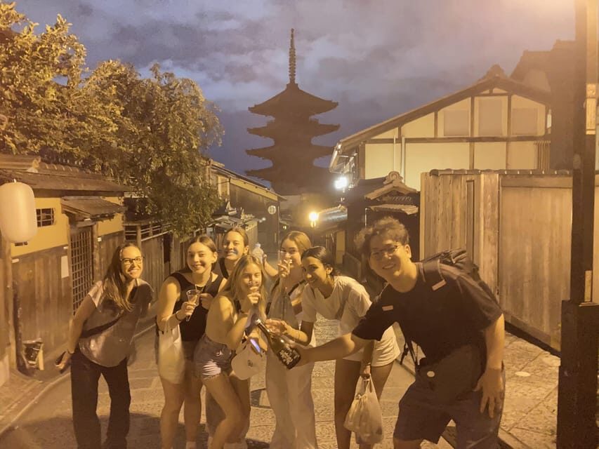 Kyoto: Gion Evening Walk with Hidden Gems, Geisha & Sake - Sake as Part of the Walk: Enjoy It, Then Stay Respectful