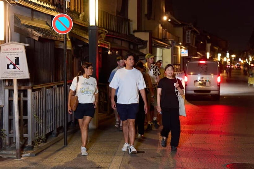 Kyoto: Gion Geisha District Walking Tour - Stories of Geisha - Who should book, and who might want a different option