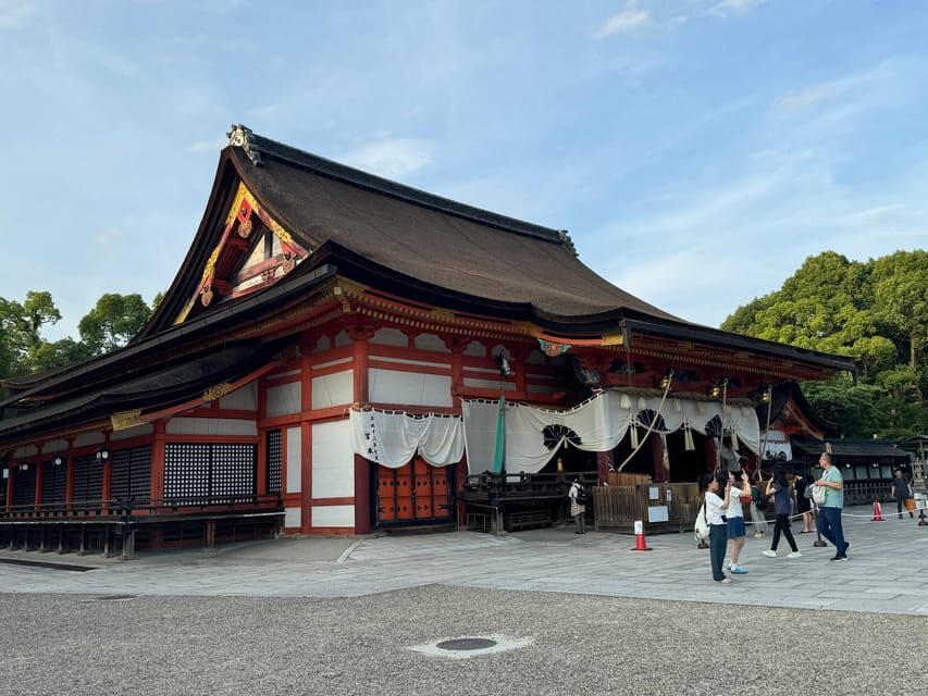 Kyoto: Gion Geisha District & Yasaka Shrine Walking Tour - Yasaka Shrine: Gion’s spiritual heart, not just a photo stop