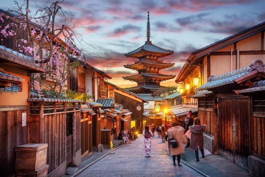 Kyoto: Gion Hidden Gems & Geisha Culture Tour - Key moments that make this tour worth your time