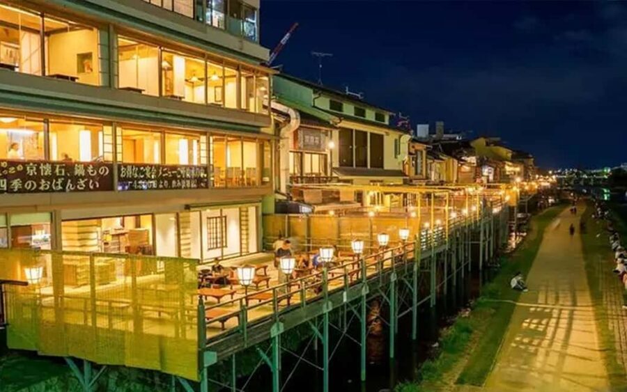 Kyoto: Gion Hidden Gems & Geisha Culture Tour - Pace, rain, and photos: what to expect so you don’t get caught off guard