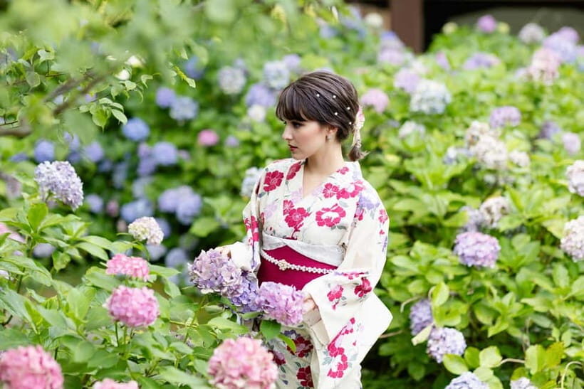 Kyoto Gion Kiyomizudera Kimono Yukata Hairstyle | Photoshoot - Choosing Your Kimono: 700+ Looks You Can Actually Use