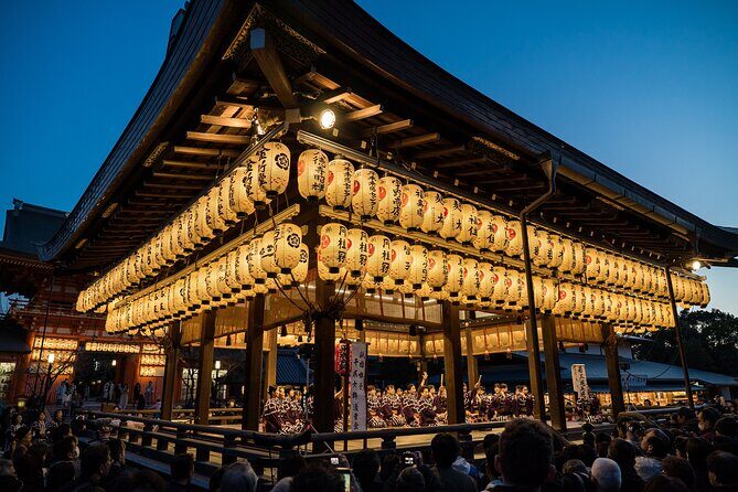 Kyoto Gion Night Walk & Geisha District Guided Tour - Yasaka Shrine (Gion Shrine): Culture, Customs, and the End-of-Walk Feeling