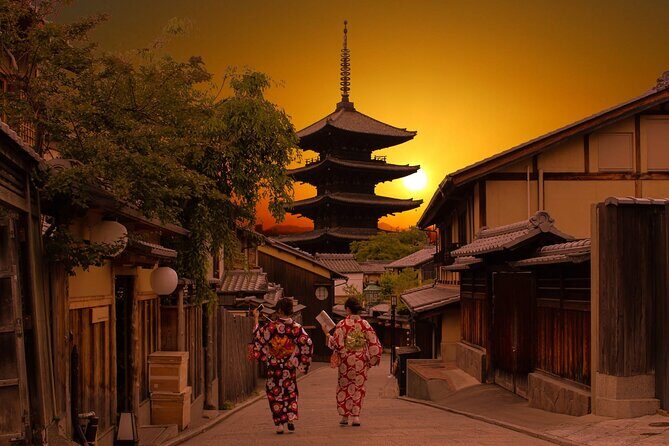 Kyoto: Gion Night Walking Tour with Geisha Insight - Key things I’d circle before you book