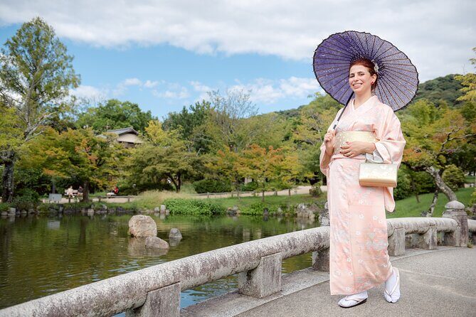 Kyoto Gion Photoshoot - Private Session | Pro Photographer - First Stop: Yasaka Shrine West Gate and the Gion Setting