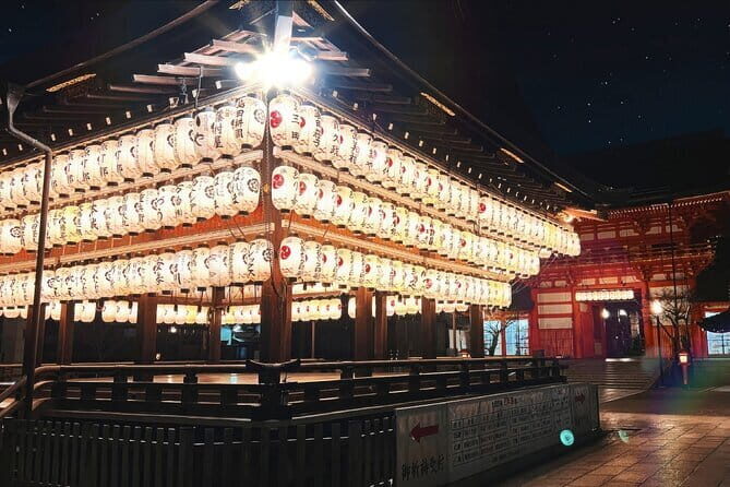 Kyoto: Gion Walking Tour for First-Time Visitors - Gion street time: what to watch for in the first 15 minutes