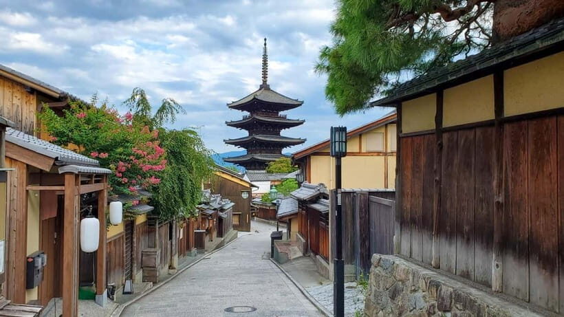 Kyoto: Gion Walking Tour for First-Time Visitors - Who should book this Kyoto Gion walking tour