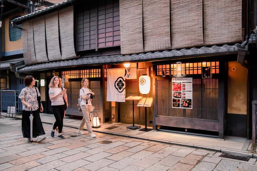 Kyoto: Gion World of the Geisha Guided Walking Tour - Price and Value: What $29 Actually Buys You