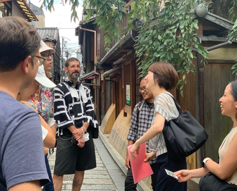 Kyoto: Gion World of the Geisha Guided Walking Tour - Gion Corner: Turning What You Saw Into Cultural Understanding