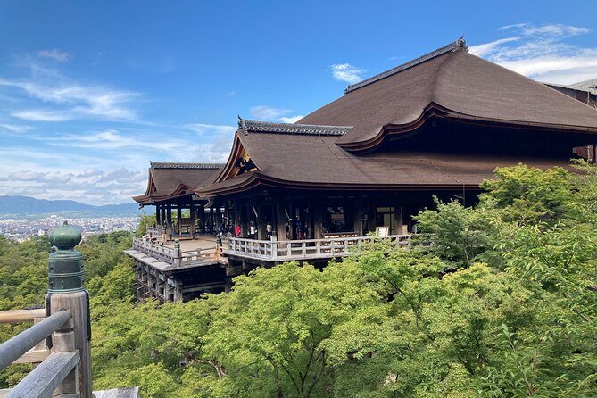 Kyoto Guided Walking Tour Highlight of Kiyomizu & Fushimi Inari - Key highlights to look for