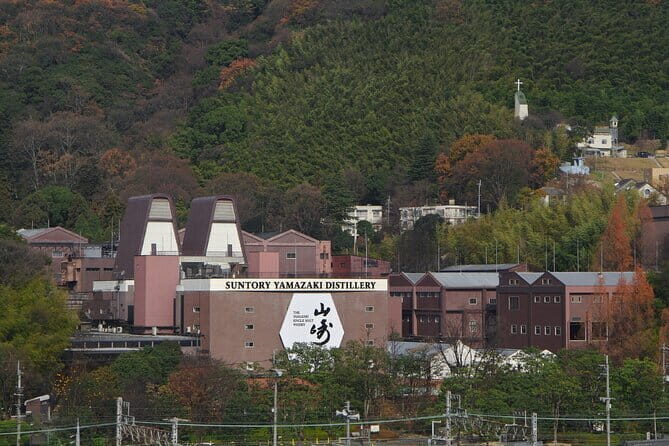 Kyoto Half Day Yamazaki Whisky Museum and Asahi Art Museum - Guides, group size, and the value of direction