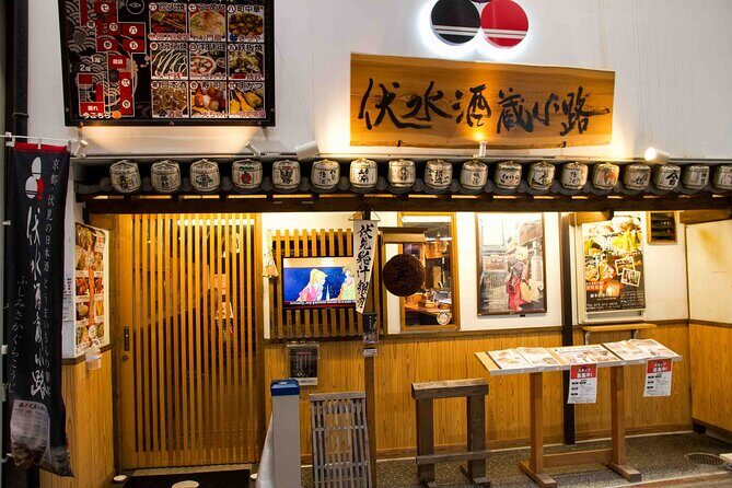 Kyoto Hidden Gem Food Tour in Fushimi - Who this tour is best for (and who should think twice)