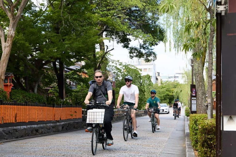 Kyoto: Hidden Gems E-Bike Tour Through Backstreets & Temples - Key things I’d bet you’ll notice