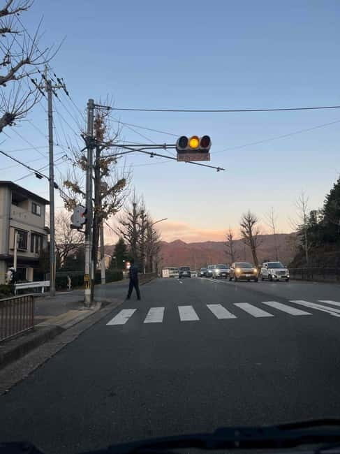 Kyoto: Hidden Gems E-Bike Tour with Local Japanese Guide - Pace, groups, and how to get the most out of 210 minutes