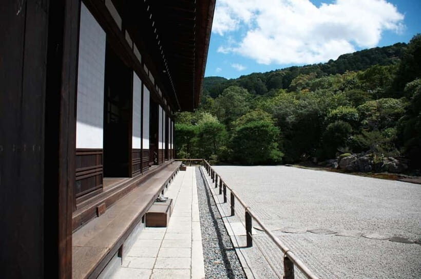 Kyoto: Highlights Guided Walking Tour - Hanamikoji Street in Gion: where geisha spotting becomes real