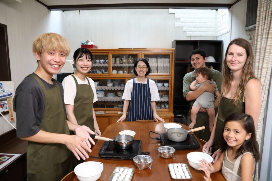 Kyoto Home Cooking Class ＆Supermarket tour near Fushimiinari - Getting Vegetables and Dashi Right (For Vegetarian and Vegan Meals)