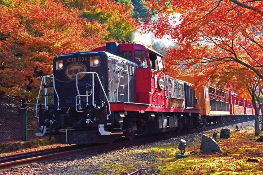 Kyoto Hozugawa River Boat Sagano Romantic Train Tour - Arashiyama and Tenryu-ji area time: how to spend it without wasting it