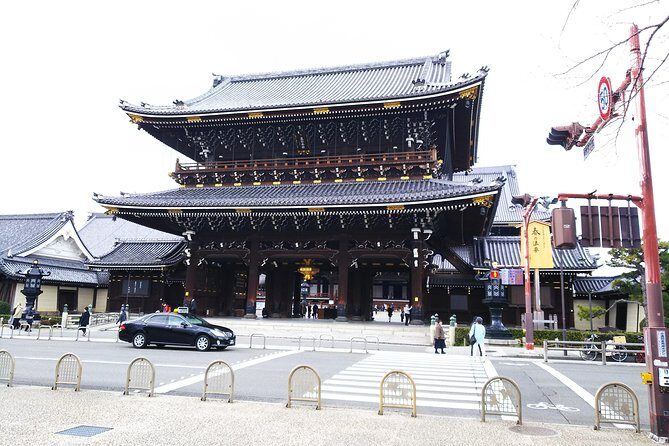Kyoto Imperial Palace and Nijo Castle Walking Tour - Meeting at Hotel Granvia Kyoto and How the 9:00 Start Affects Your Day