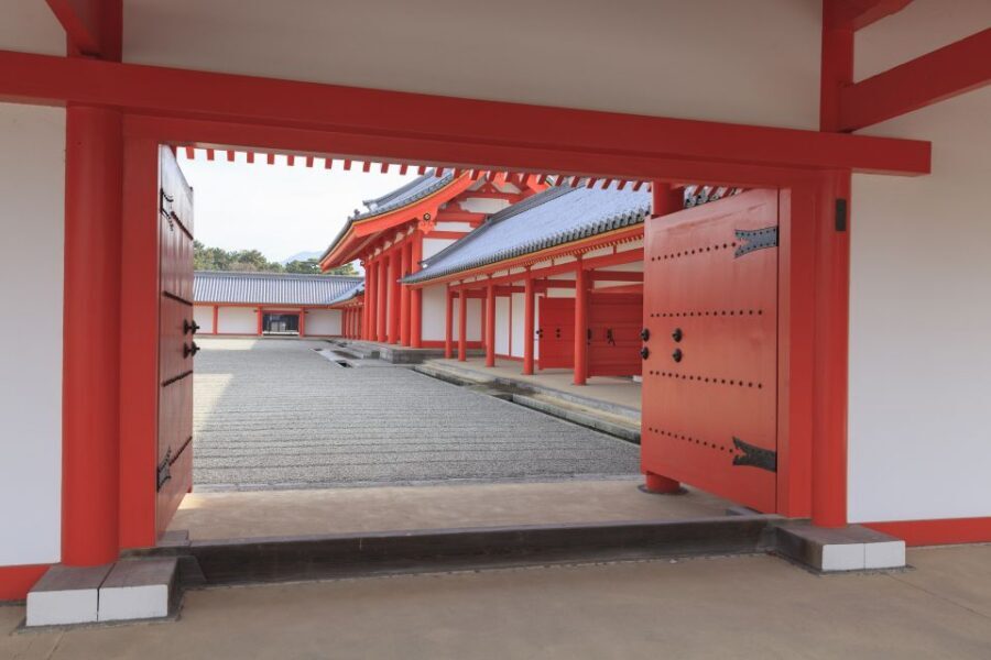 Kyoto: Imperial Palace & Nijo Castle Guided Walking Tour - Price and value: is $49 fair for two Kyoto landmarks?