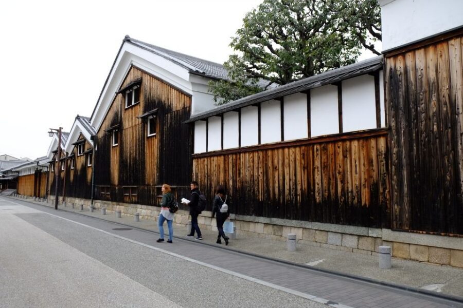 Kyoto: Insider Sake Brewery Tour with Sake and Food Pairing - The dedicated tasting room: comparing 10+ sakes like a pro