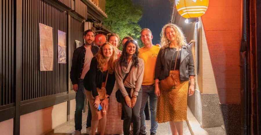 Kyoto: Izakaya Bars Guided Walking Tour - Kiyamachi Bar Hopping: Getting Into the Places That Don’t Take Walk-Ins