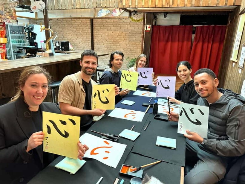 Kyoto: Japanese Calligraphy Workshop - The 1–2 hour flow: from history to your own kanji