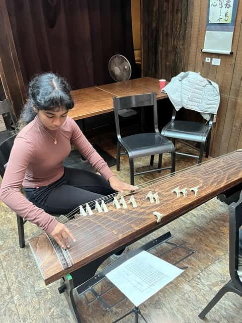 Kyoto: Japanese Koto Musical Instrument Class - What Natsuko’s teaching style feels like in a small group
