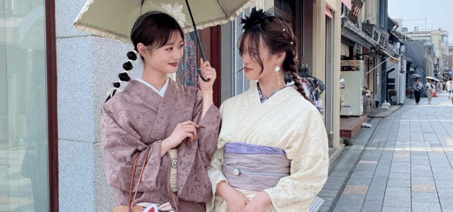Kyoto: Kimono Rental in Gion Provided by RikaWafuku - Step 4: Dressing fitting without bringing supplies