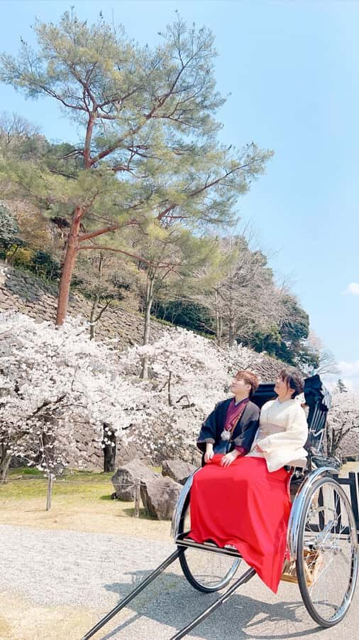 Kyoto: Kimono Rental Traditional Experience at Wargo in Gion - Inside WARGO: what the dressing process feels like