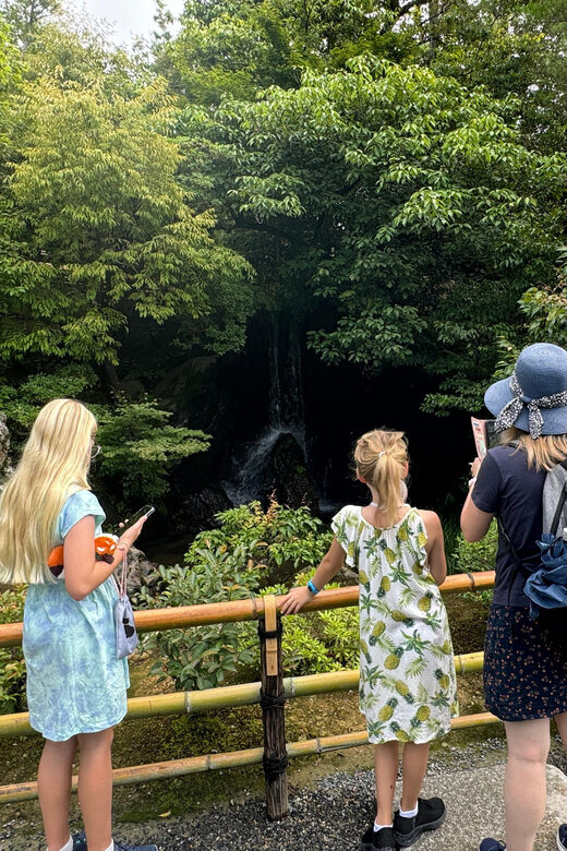 Kyoto: Kinkakuji, Golden Pavilion Guided Tour - English and Japanese Guides: What You Gain From a Real Person