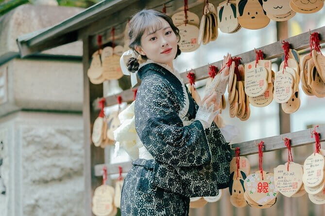 Kyoto Kiyomizudera Kimono Dressing with Hairstyle | Photoshoot - Group Size, Timing, and What Makes the Logistics Feel Easier