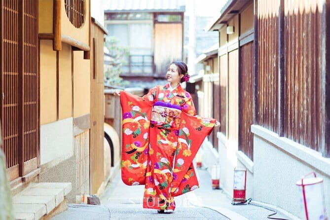 Kyoto Kiyomizudera Kimono Dressing with Hairstyle | Photoshoot - Hairstyle Option: Small Upgrade, Big Photo Difference