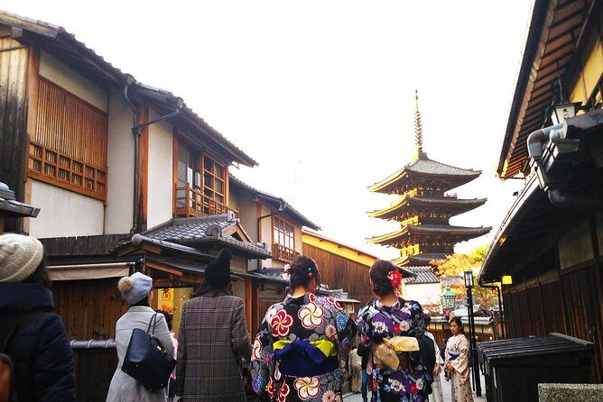 Kyoto Late Bird Walking Tour - How the Guide Changes the Whole Experience