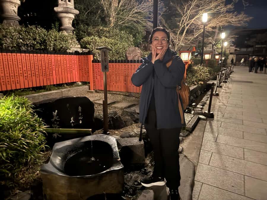 Kyoto Magic Night Walk: Gion & Fushimi Inari(Private Option) - Professional Photos + Free Wi‑Fi: Useful, Not Just Marketing