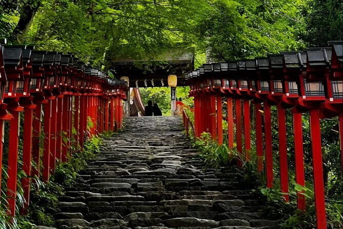 Kyoto Magical Night English Tour: Gion & Fushimi Inari Shrine - Professional photos and the guide factor (names you might get)