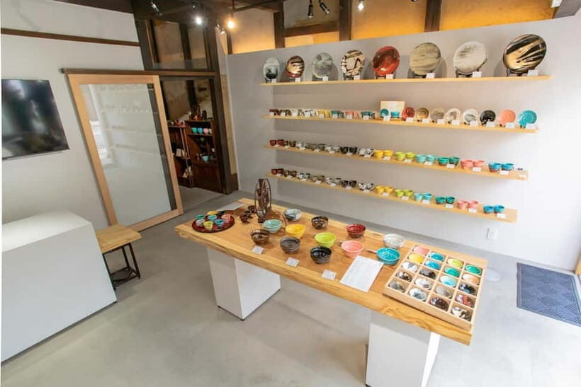 Kyoto: Make Zen Garden and Taste Matcha in Pottery Shop - Key takeaways