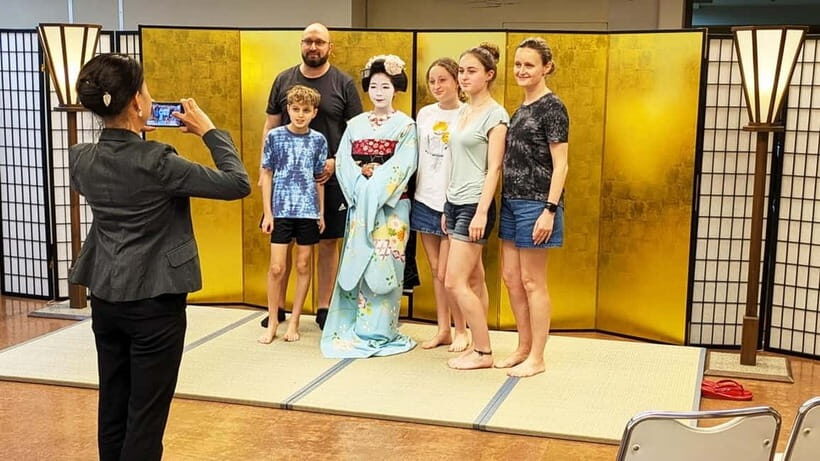 Kyoto: Meet-and-Greet, Maiko Show and Experience - Who should book this meet-and-greet