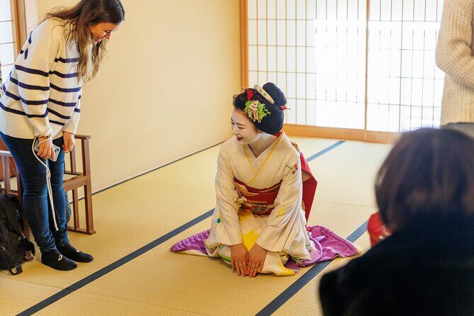 Kyoto: Meet the Geisha Maiko with Gion Walking Tour - Gion Corner and the Zen Temple Grounds: Culture Side Quests