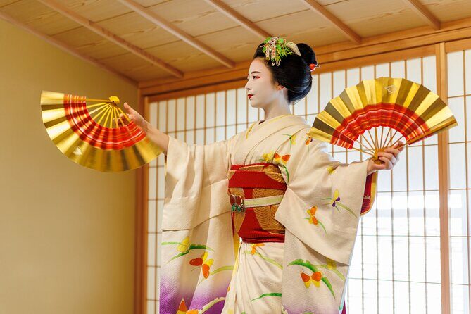 Kyoto: Meet the Geisha Maiko with Gion Walking Tour - Etiquette Checklist: Socks, Rain Rules, and Photo Permissions