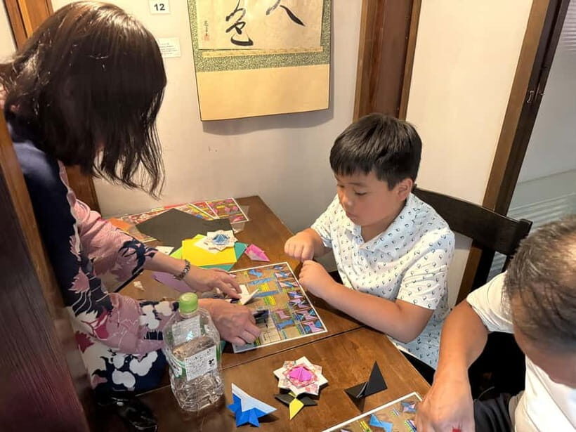 Kyoto: Mindfulness Origami Workshop, Limited 6/8–6/10 - Paper Choice: Colored Sheets or Traditional Patterns