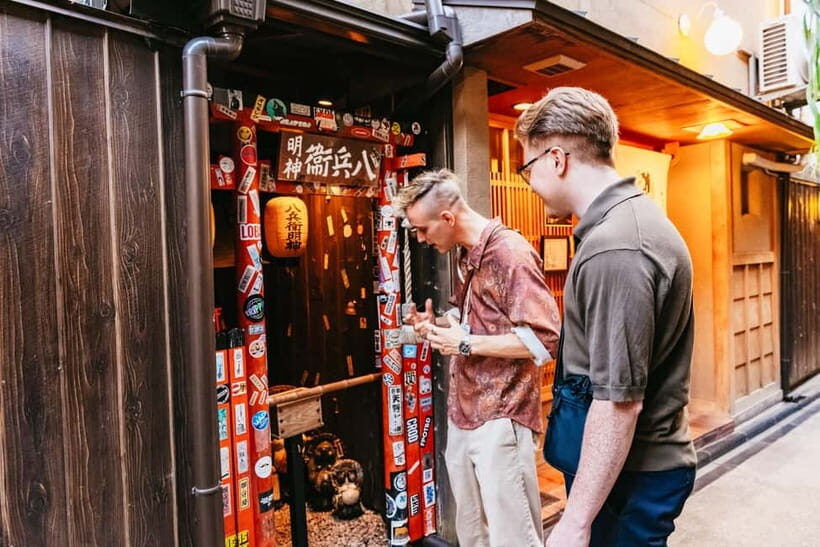 Kyoto Night All-Inclusive Eats and Streets, Gion and Beyond - Kamo River stretch: a quick breather that changes the rhythm