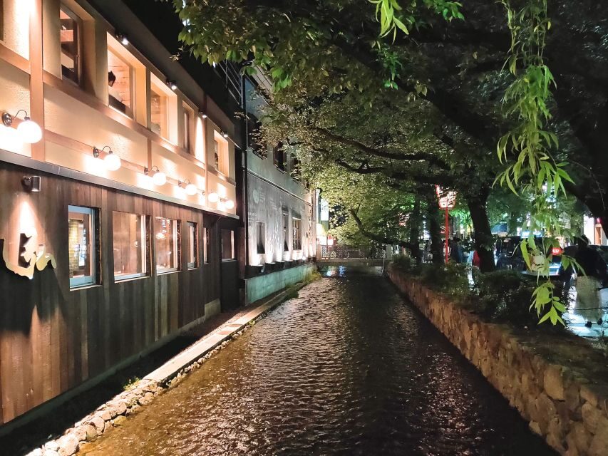 Kyoto Night All-Inclusive Eats and Streets, Gion and Beyond - Second restaurant stop: finishing strong in a real Kyoto eating mood