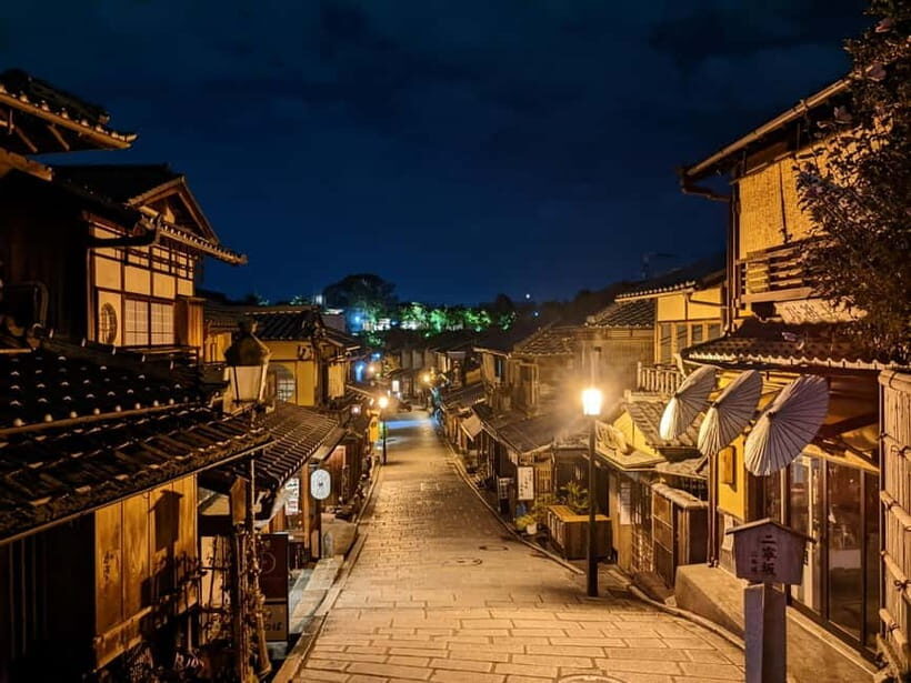 Kyoto: Night E-Bike Tour Hidden Gems & Backstreets - Toyokuni Shrine and Furukawacho: The Backstreet Angle